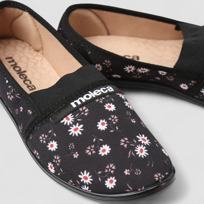 Sapatilha Feminina Moleca Floral Detalhe Elástico Preto
