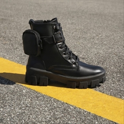 Bota Coturno Gabriela com Pochete Couro Preto