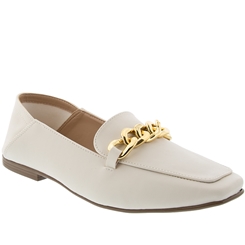 Mocassim Gabriela com Detalhe em Corrente Off White