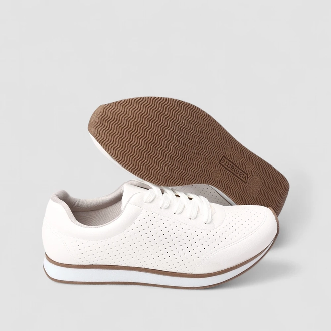 Tênis Via Marte Casual Detalhe Perfuros Branco