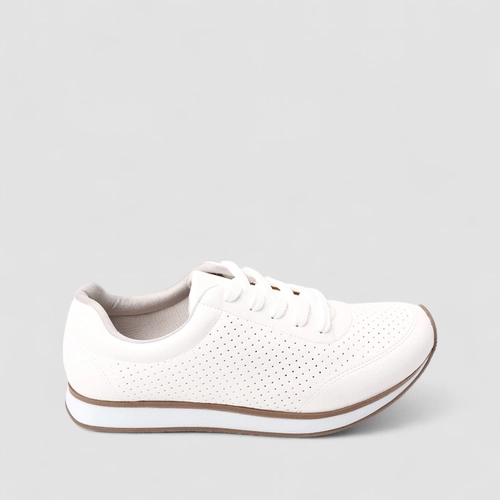 Tênis Via Marte Casual Detalhe Perfuros Branco