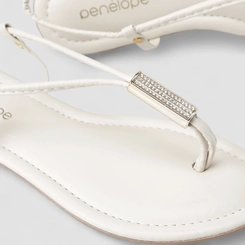 Sandália Rasteira Liberte Detalhe Strass Off White