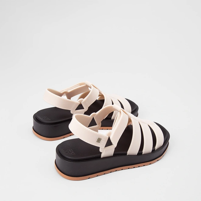 Sandália Feminina Zaxy Tiras Aranha Flatform Off White