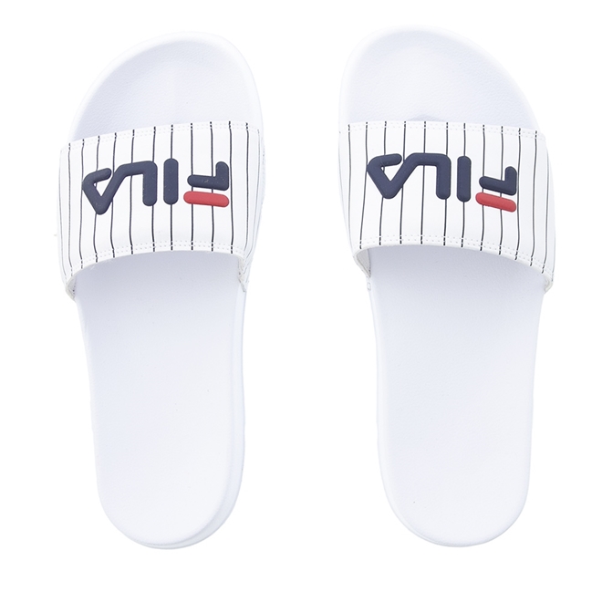 white fila slides