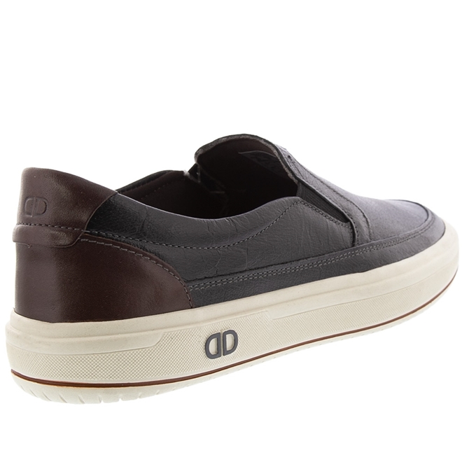 Slip on best sale democrata couro