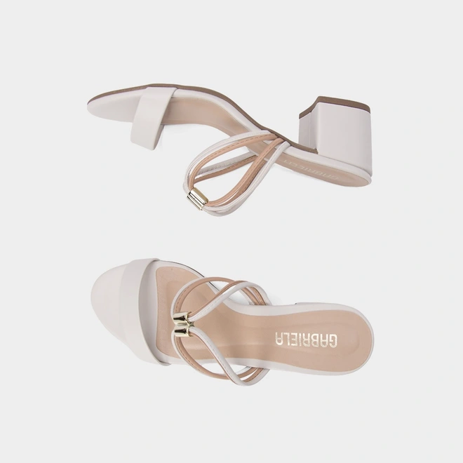 Tamanco Gabriela Salto Grosso Aplicação Tiras Off White