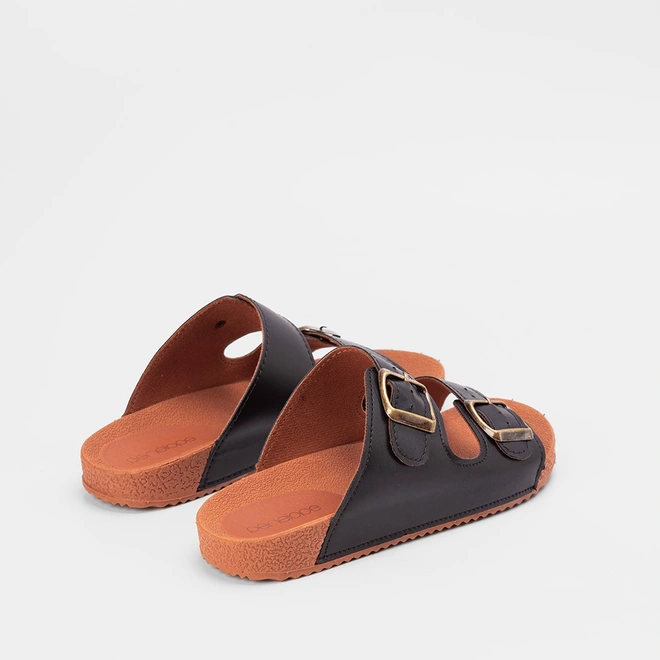 Rasteira Papete Penélope Flat Fivelas Metalizadas Preto