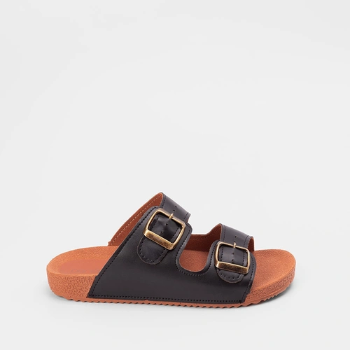 Rasteira Papete Penélope Flat Fivelas Metalizadas Preto