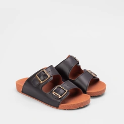 Rasteira Papete Penélope Flat Fivelas Metalizadas Preto