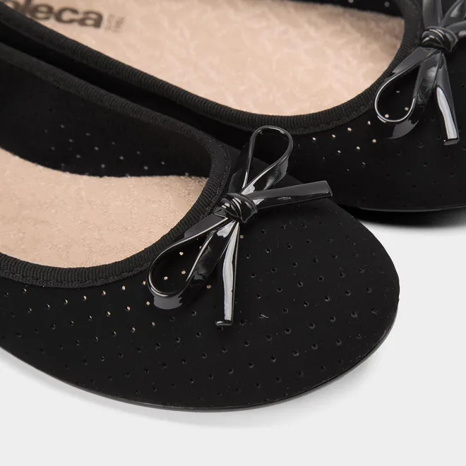 Sapatilha Feminina Moleca Perfuros Laço Nobuck Preto