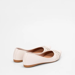 Sapatilha Penélope Detalhe Tiras Cruzadas Off White