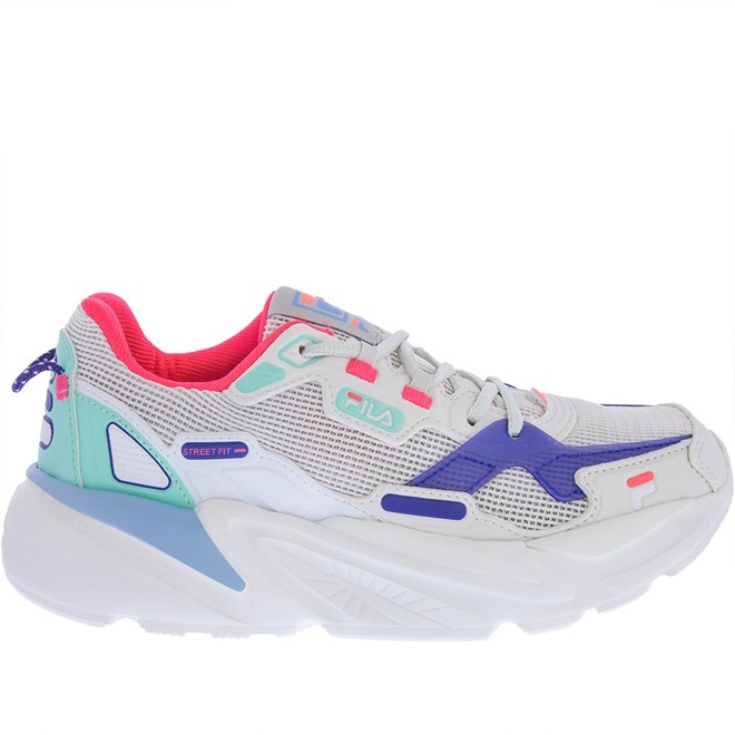 Different color fila shoes on sale