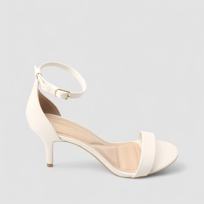 Sandália Gabriela Salto Fino Fivela Off White