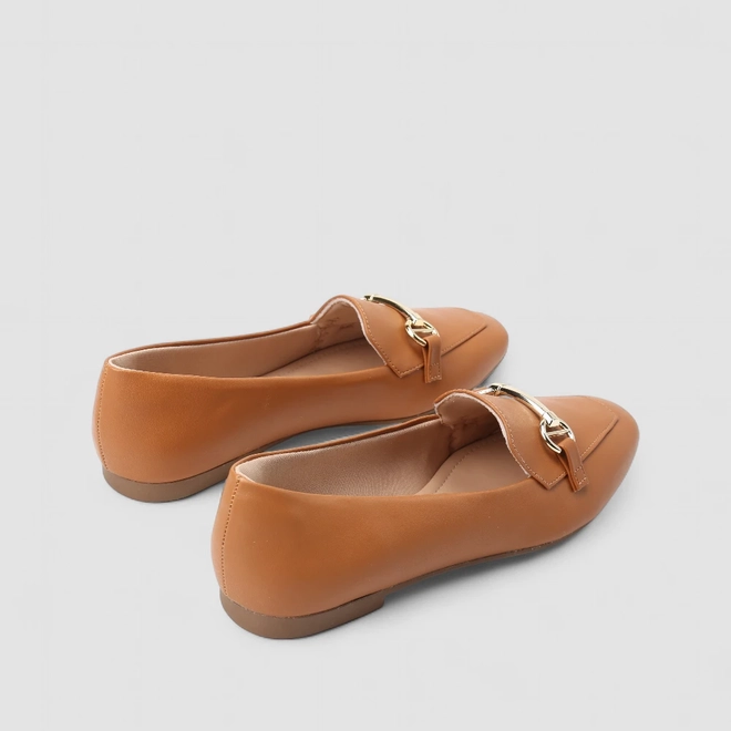 Mocassim Gabriela Detalhe Fivela Elos Caramelo