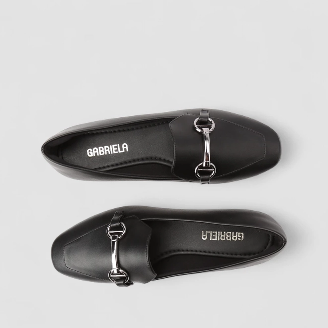 Mocassim Feminino Gabriela Enfeite Metálico Preto