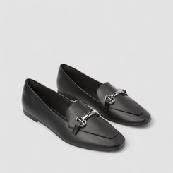 Mocassim Feminino Gabriela Enfeite Metálico Preto