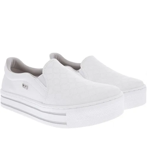 Slip On Via Marte Flatform Detalhe Matelassê Branco