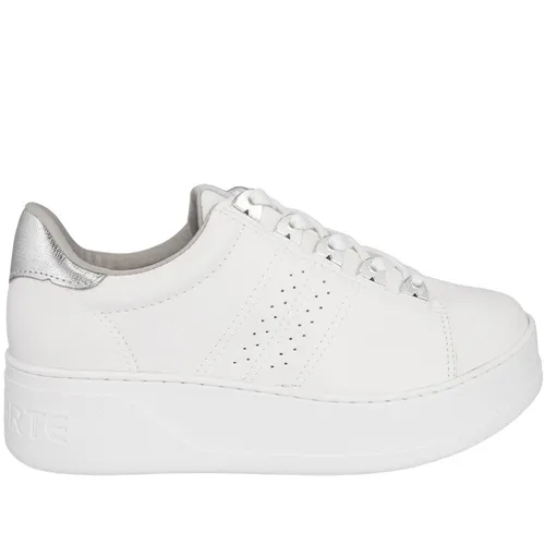 Tênis Via Marte Flatform Feminino Ilhós Metalizado Branco