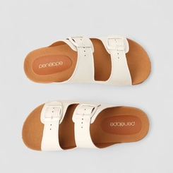 Rasteira Papete Penélope Flat Detalhe Fivelas Off White