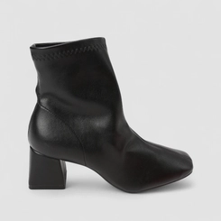 Bota Feminina Bebecê Cano Curto Salto Bloco Detalhe Pespontos Preto