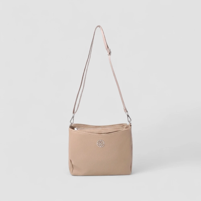 Bolsa Tiracolo Média Penélope Detalhe Divisórias Marrom