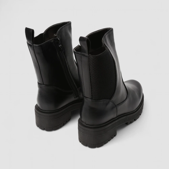 Bota Chelsea Feminina Mooncity Tratorada Preto