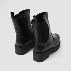 Bota Chelsea Feminina Mooncity Tratorada Preto