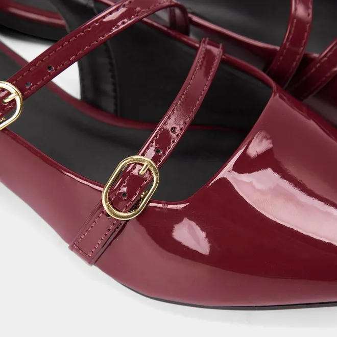 Sapatilha Boneca Slingback Feminina Gabriela Tiras Slim Fivelas Verniz Vinho