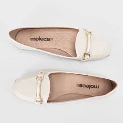 Mocassim Feminino Moleca Detalhe Aplicação Metalizada Off White