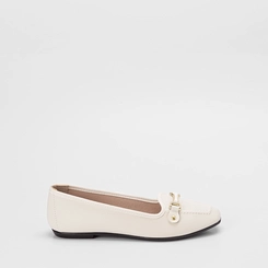 Mocassim Feminino Moleca Detalhe Aplicação Metalizada Off White