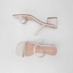 Tamanco Feminino Penélope Salto Geométrico Off White