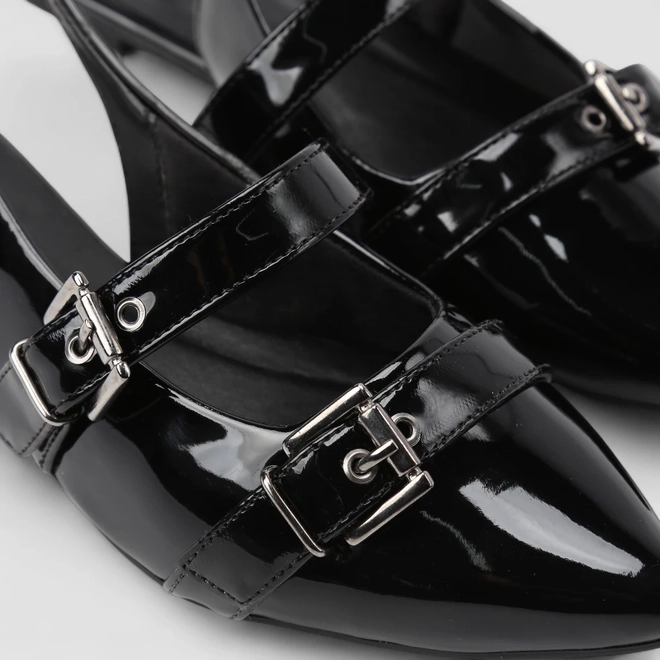 Sapatilha Boneca Slingback Feminina Gabriela Detalhe Fivelas Verniz Preto