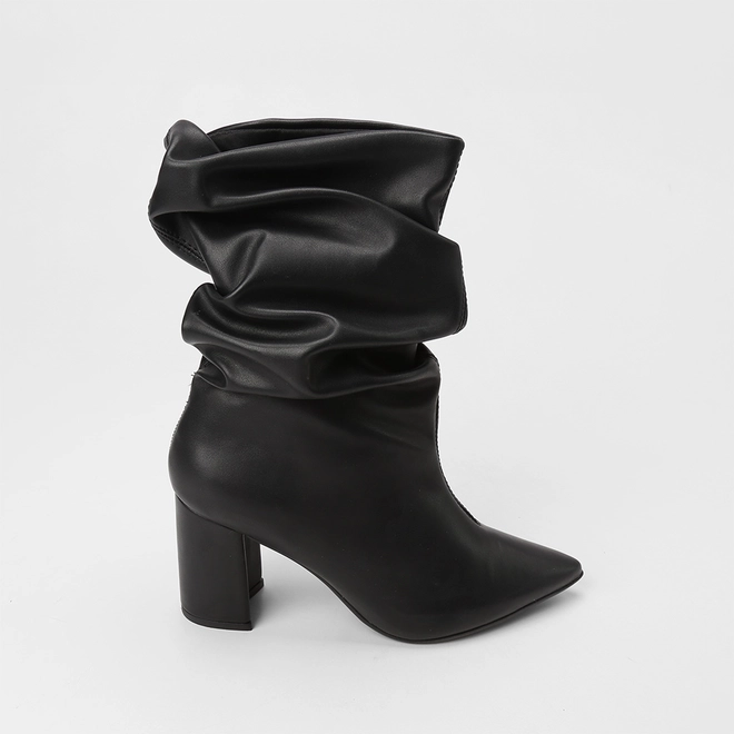 Bota Slouchy Feminina Gabriela Cano Médio Salto Grosso Drapeado Preto