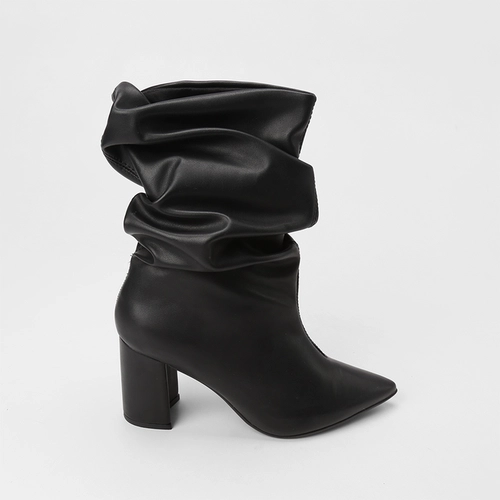Bota Slouchy Feminina Gabriela Cano Médio Salto Grosso Drapeado Preto