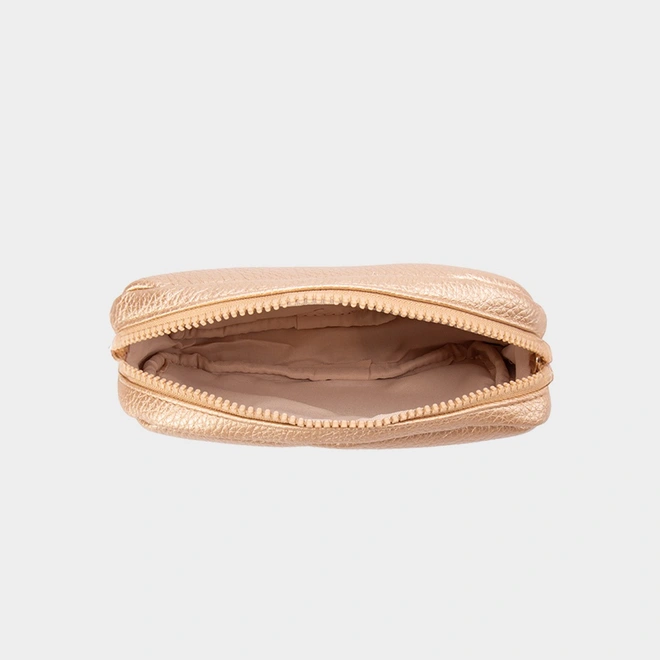 Bolsa Transversal Pequena Penélope Texturizada Metalizada Ouro