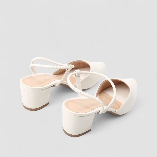 Scarpin Slingback Penélope Salto Médio Off White
