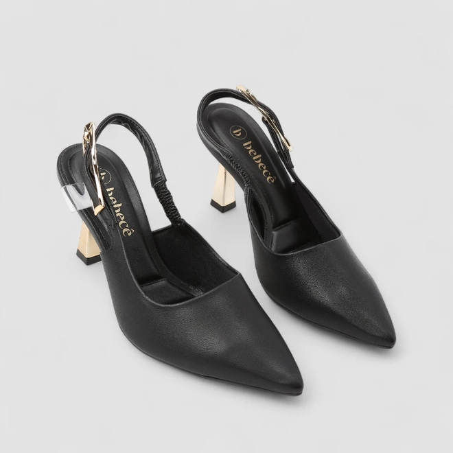 Scarpin Slingback Bebecê Salto Taça Fivela Metalizada Preto