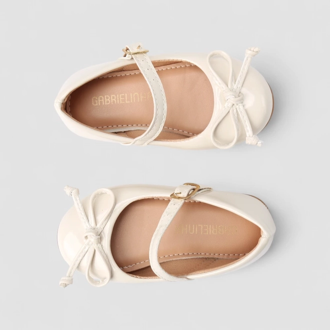 Sapatilha Boneca Bebê Gabrielinha Detalhe Laço Verniz Off White