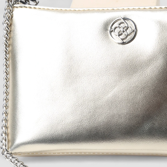 Bolsa Transversal Penélope Pequena Corrente Dourada