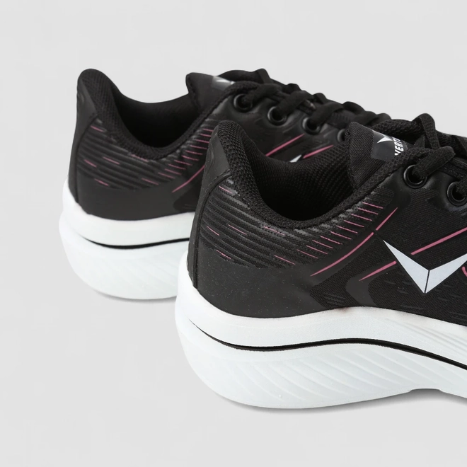 Tênis Esportivo Feminino Vertus Preto
