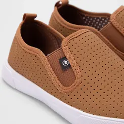 Slip On Infantil Molekinho Calce Fácil Detalhe Perfuros Caramelo