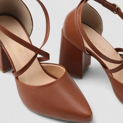 Scarpin Feminino Penélope Salto Bloco Tiras Cruzadas Caramelo