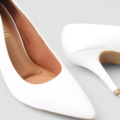 Scarpin Feminino Gabriela Salto Fino Espuma Amortecedora Branco
