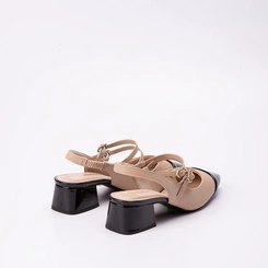 Scarpin Slingback Bebecê Salto Bloco Recorte Fivelas Verniz Nude