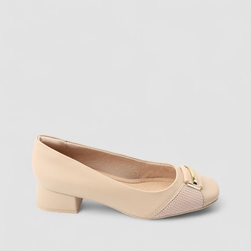 Scarpin Comfortflex Salto Bloco Detalhe Fivela Bege