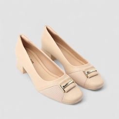 Scarpin Comfortflex Salto Bloco Detalhe Fivela Bege