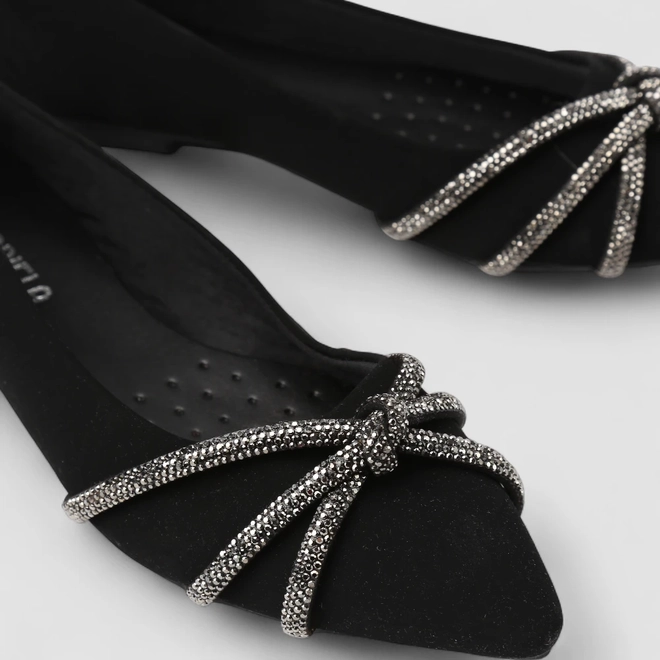 Sapatilha Gabriela Detalhe Strass Nó Nobuck Preto
