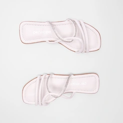 Rasteira Penélope Tiras Entrelaçadas Detalhe Strass Off White