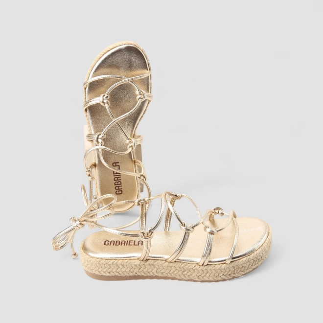 Sandália Gabriela Flatform Amarração Nó Metalizado Ouro