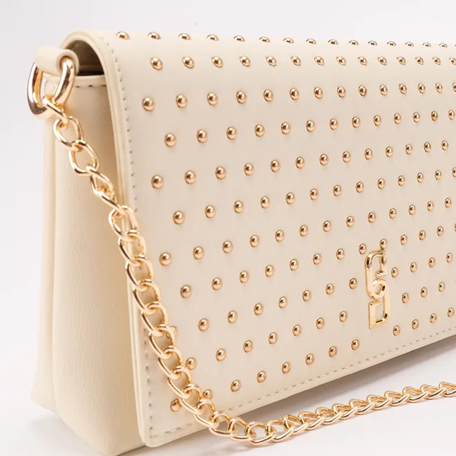 Bolsa Transversal Gabriela Média Alça Corrente Detalhe Rebite Off White
